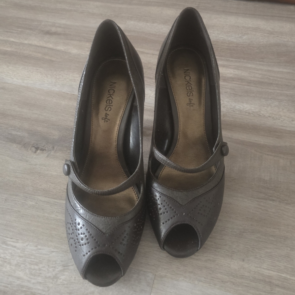 Elegant Dark Brown Heels